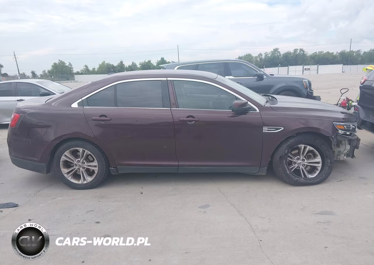 2018 Ford Taurus Sel VIN:1FAHP2E86JG101082 - 13