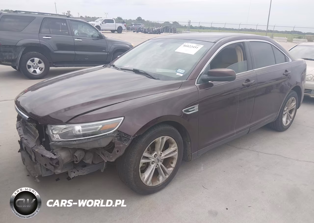 2018 Ford Taurus Sel VIN:1FAHP2E86JG101082 - 2