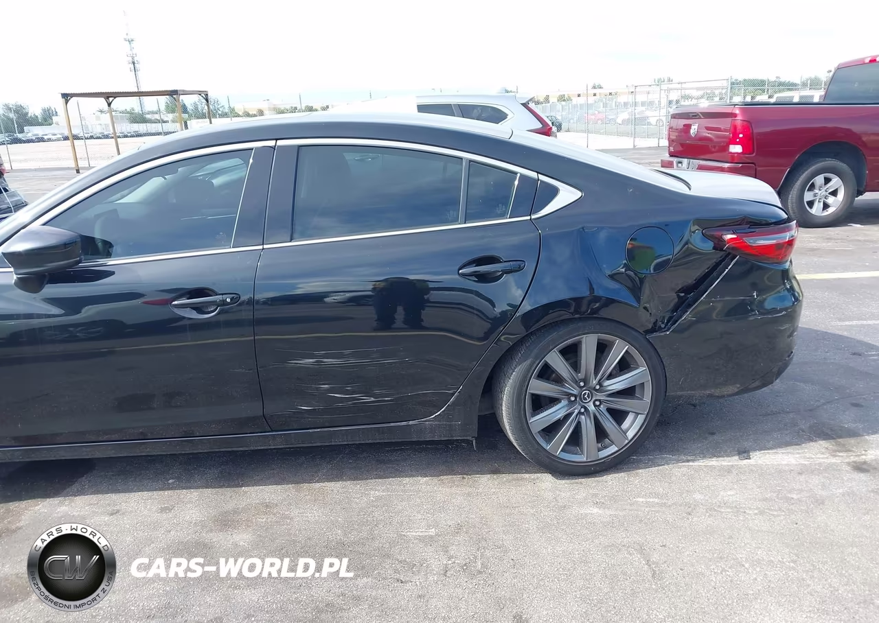 2018 Mazda Mazda6 Touring VIN:JM1GL1VM9J1324471 - 6