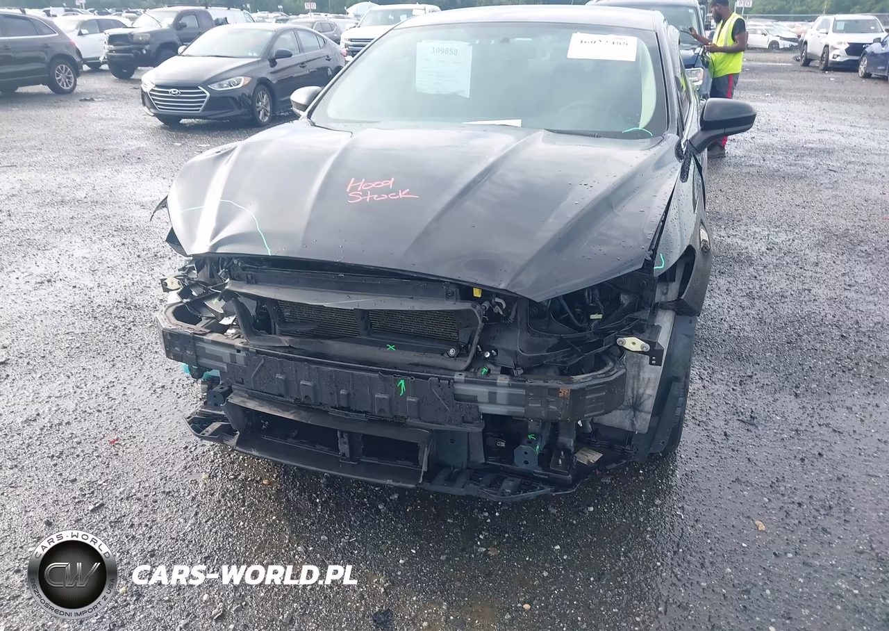 2018 Ford Fusion S VIN:3FA6P0G78JR251767 - 6