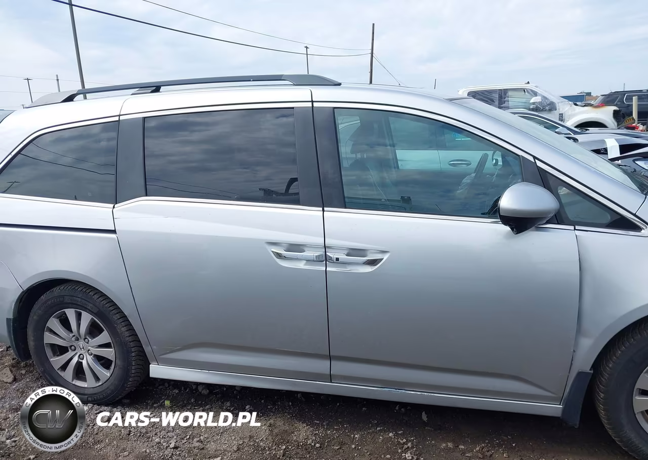 2015 Honda Odyssey Ex-L VIN:5FNRL5H6XFB011991 - 14