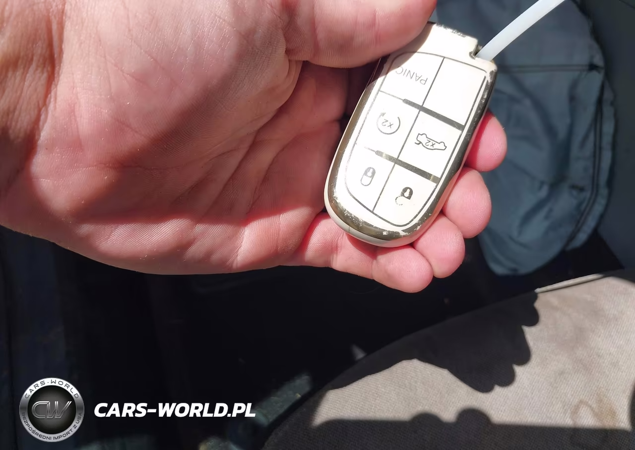 2020 Jeep Renegade Latitude Fwd VIN:ZACNJABB6LPL88001 - 11