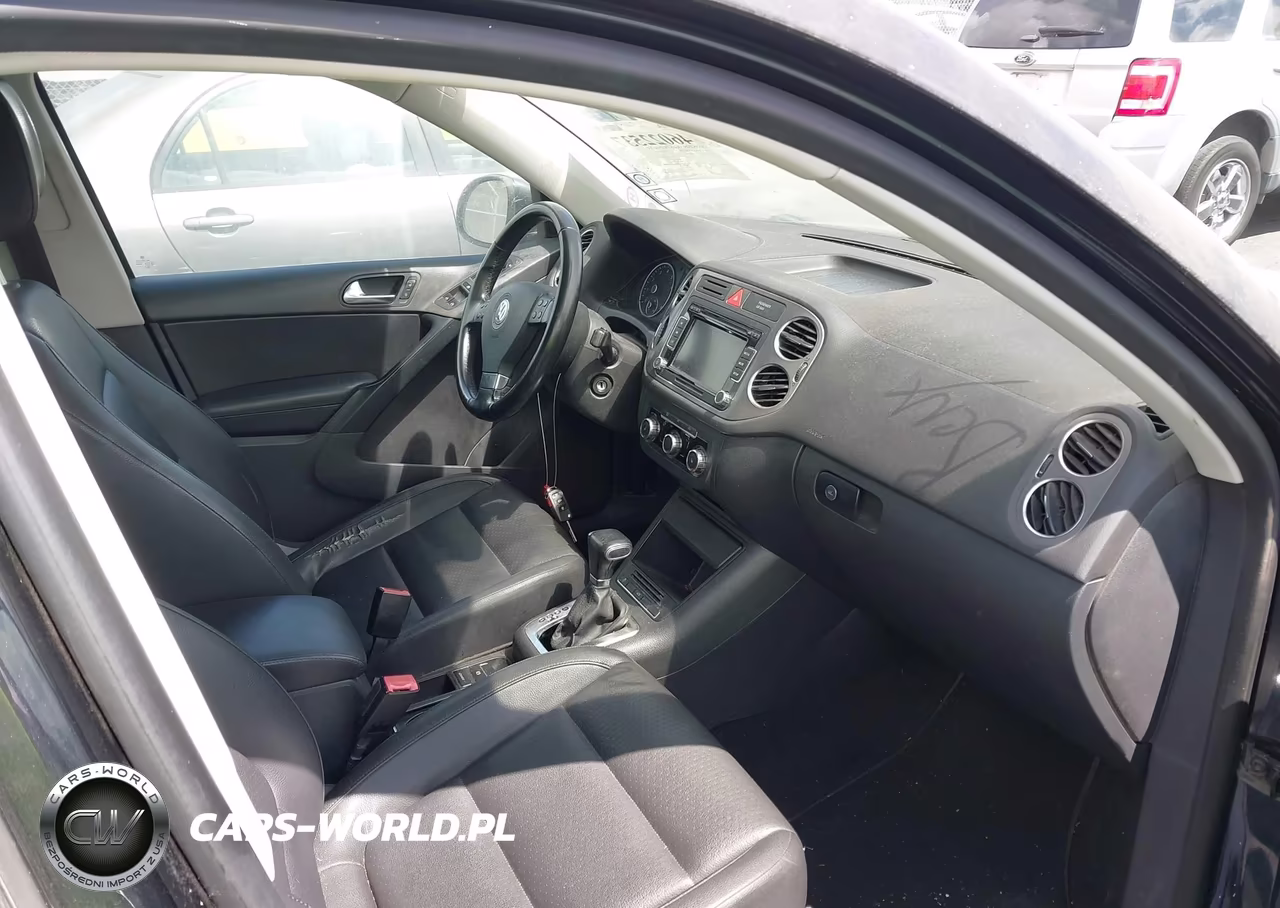 2010 Volkswagen Tiguan Wolfsburg Edition VIN:WVGAV7AX5AW003187 - 5