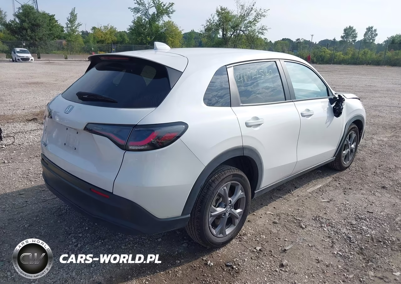2026 Honda Hr-V Awd Lx VIN:3CZRZ2H32TM742998 - 4