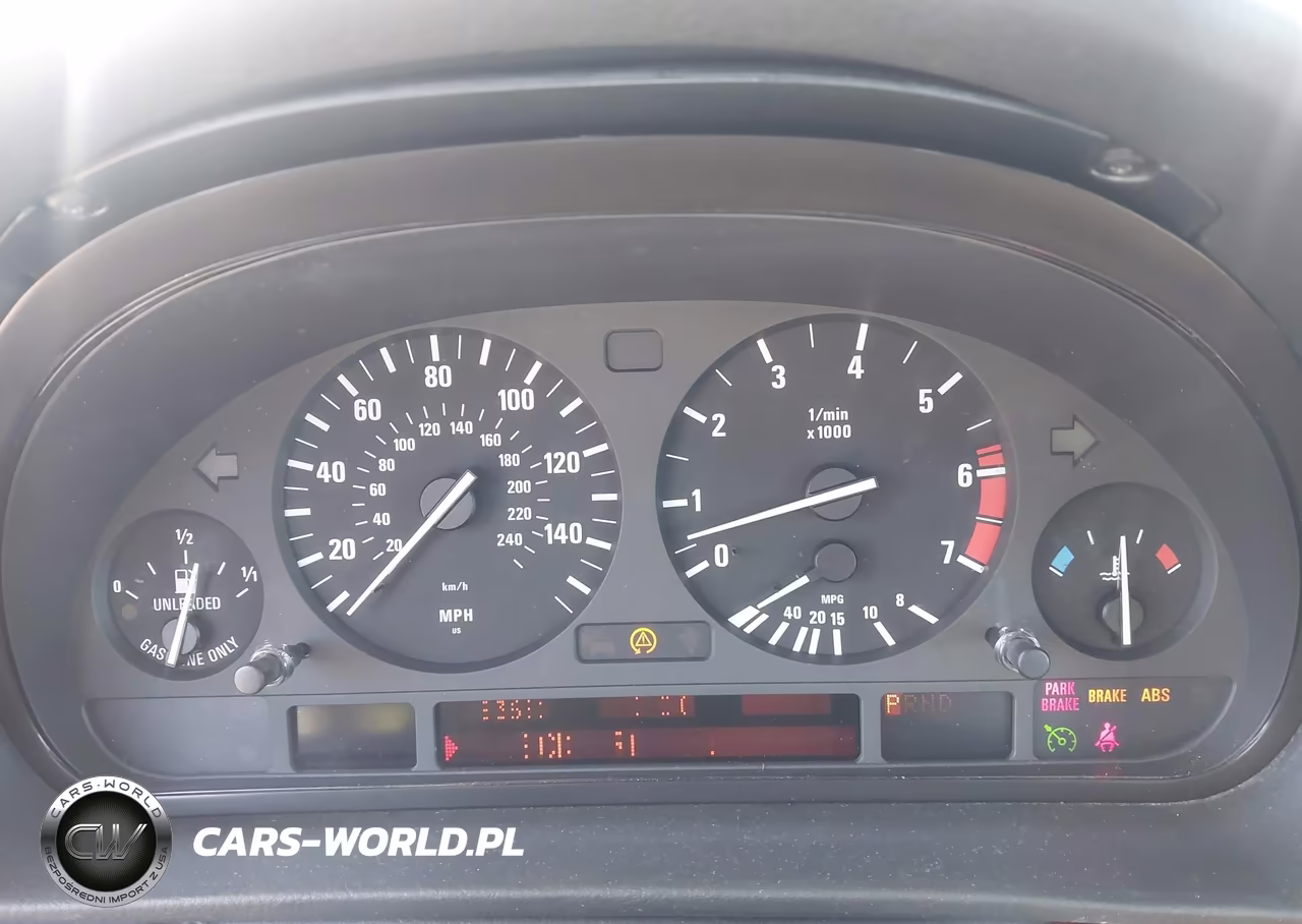 2000 BMW 740Ia VIN:WBAGG8345YDN76580 - 7