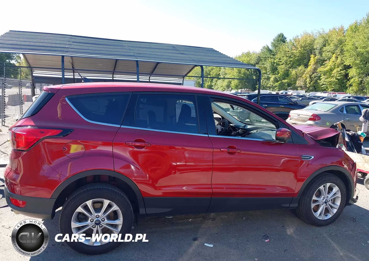 2019 Ford Escape Se VIN:1FMCU9GD6KUB83894 - 13