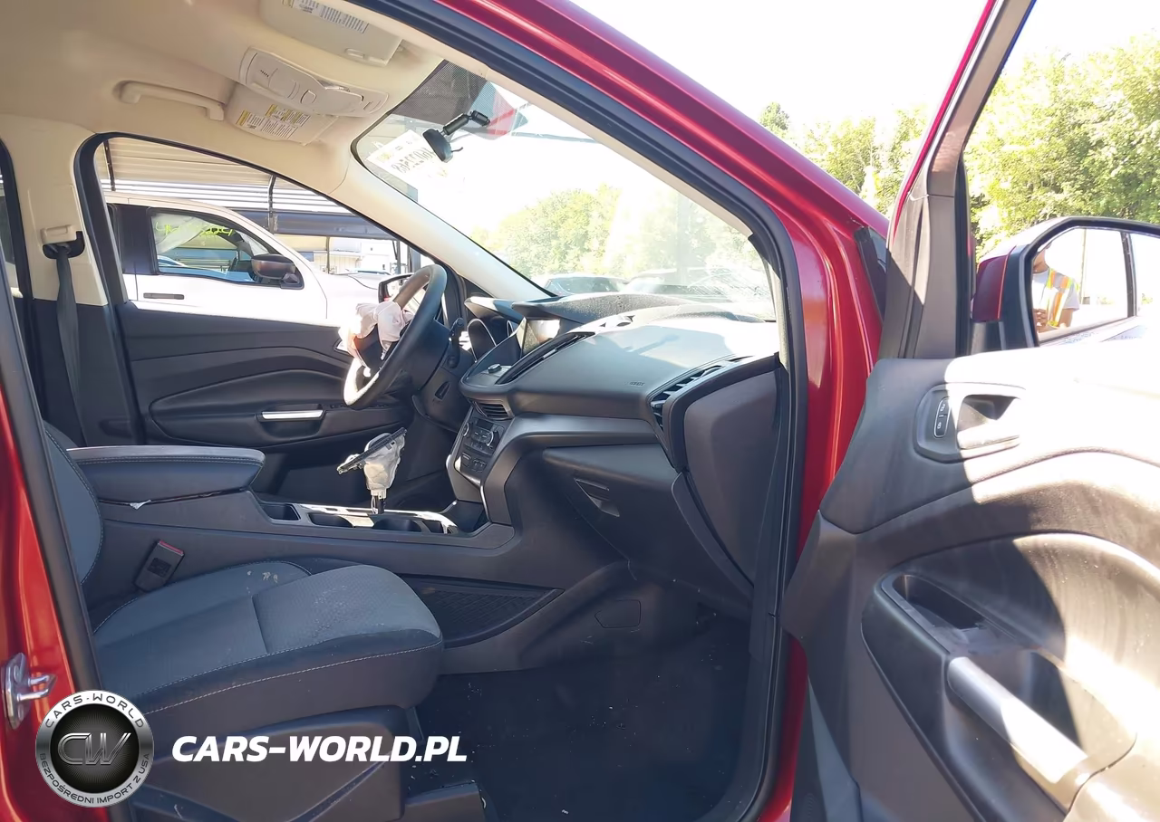 2019 Ford Escape Se VIN:1FMCU9GD6KUB83894 - 5