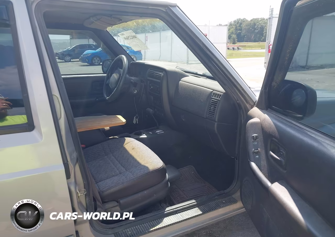 2001 Jeep Cherokee Sport VIN:1J4FT48S81L552435 - 5