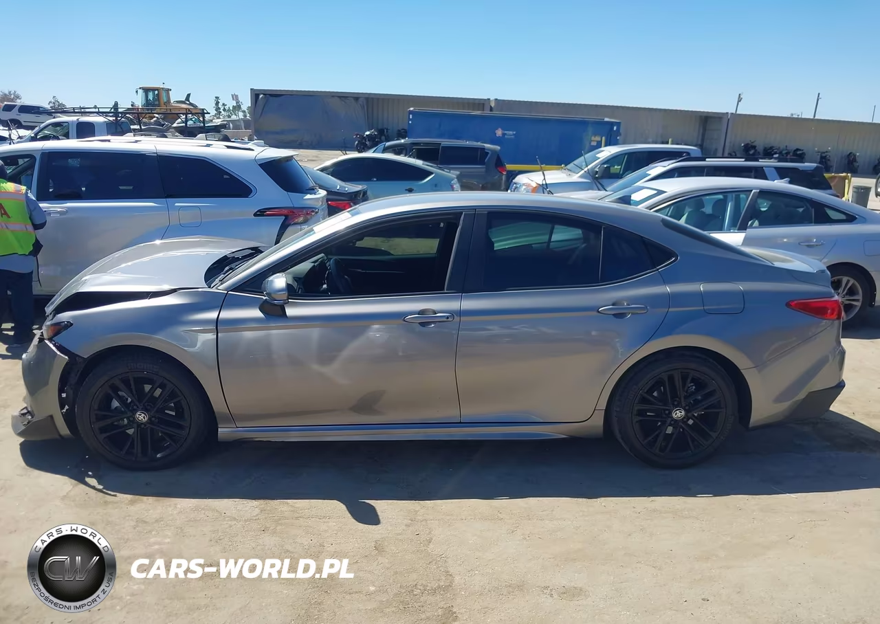 2025 Toyota Camry Se VIN:4T1DAACK2SU511816 - 15
