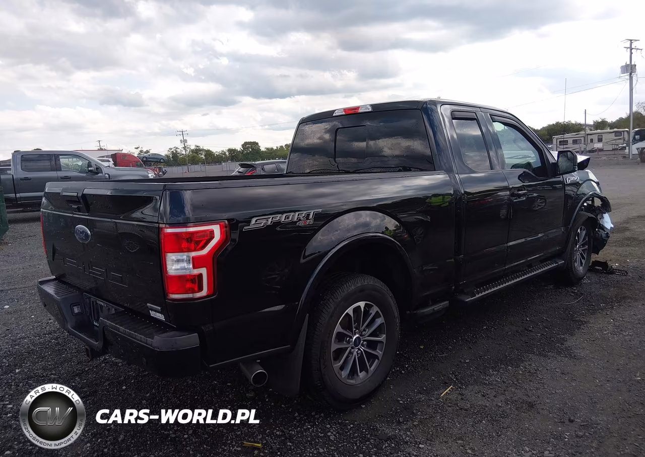 2018 Ford F-150 Xlt VIN:1FTEX1EP1JKE05755 - 4