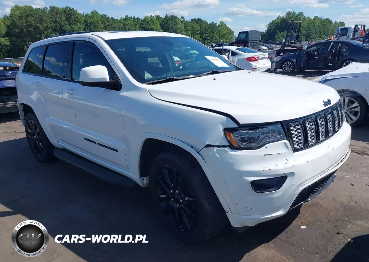 2020 Jeep Grand Cherokee Altitude 4X2 VIN:1C4RJEAG2LC113836 - 1