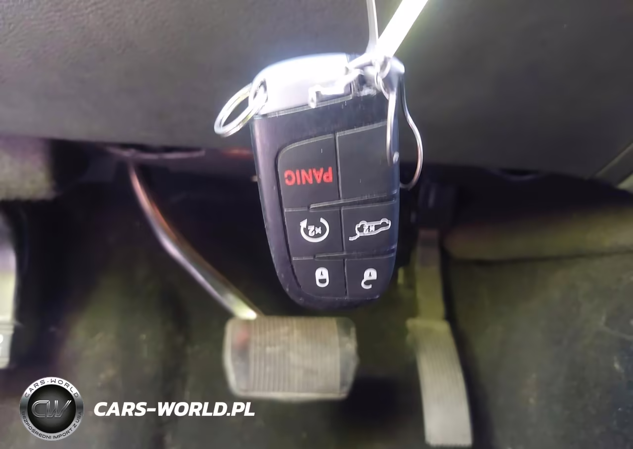 2020 Jeep Grand Cherokee Altitude 4X2 VIN:1C4RJEAG2LC113836 - 11