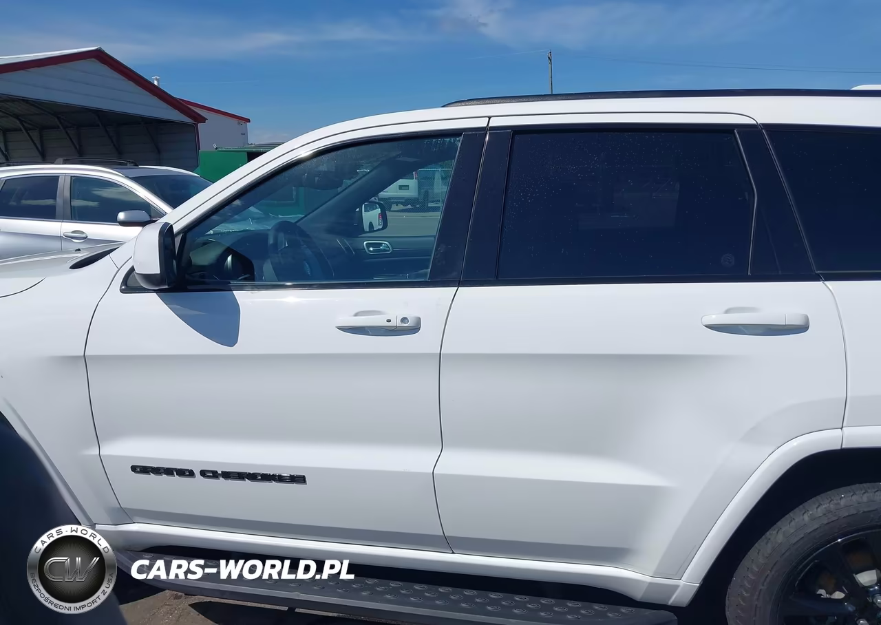 2020 Jeep Grand Cherokee Altitude 4X2 VIN:1C4RJEAG2LC113836 - 14