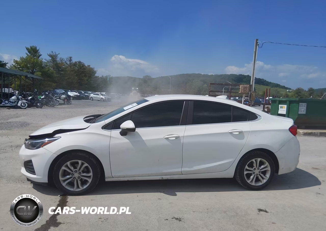 2019 Chevrolet Cruze Lt VIN:1G1BE5SM9K7126609 - 14
