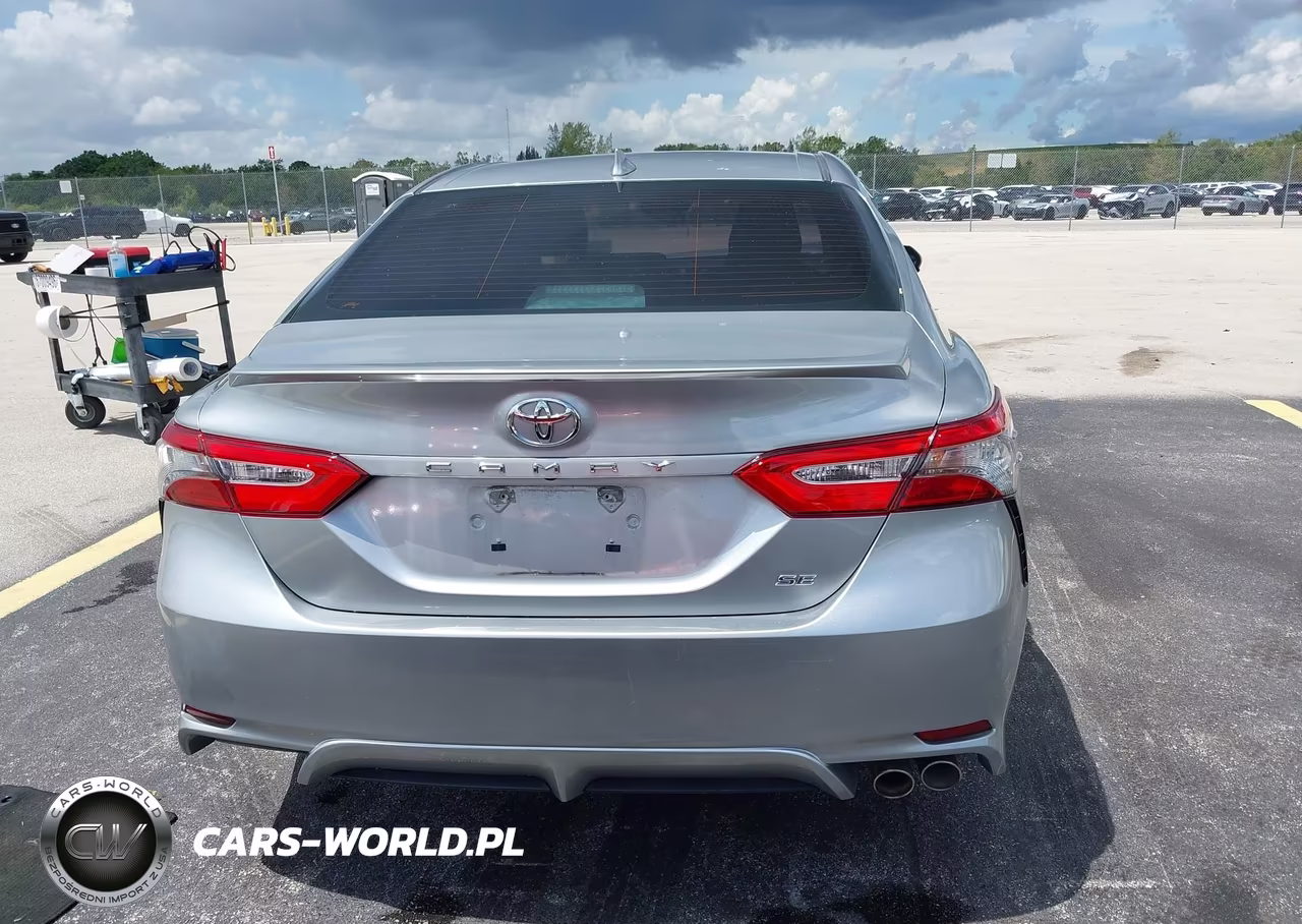 2019 Toyota Camry Se VIN:4T1B11HKXKU782574 - 17