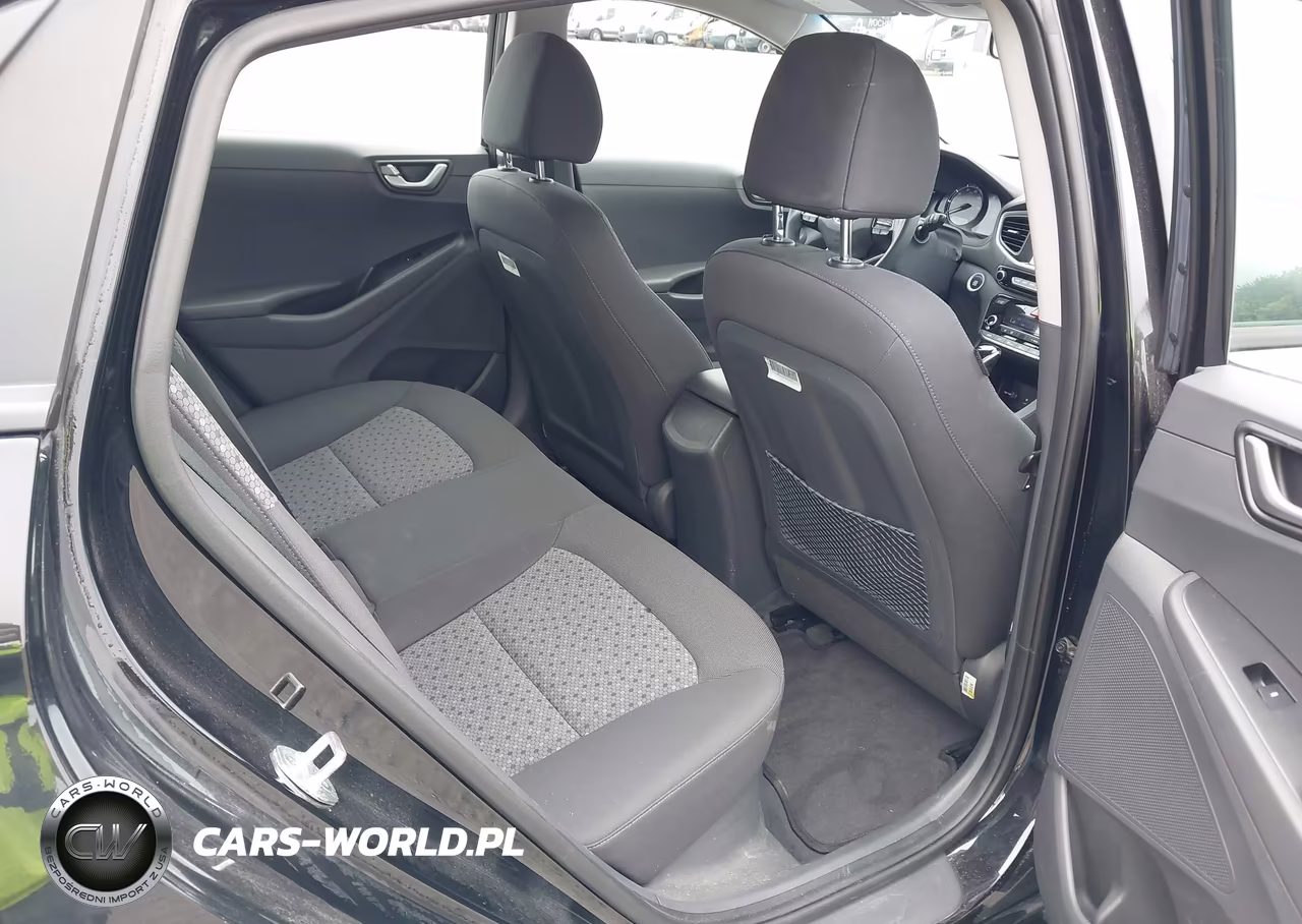 2019 Hyundai Ioniq Hybrid Blue VIN:KMHC65LC0KU156576 - 8