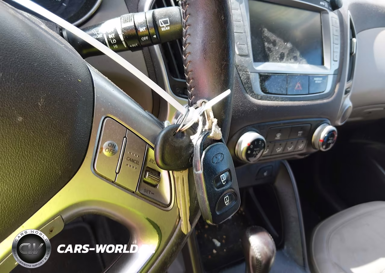 2011 Hyundai Tucson Gls VIN:KM8JUCAC6BU227140 - 11