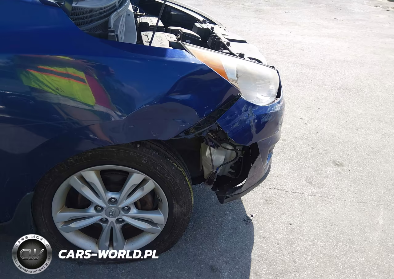2011 Hyundai Tucson Gls VIN:KM8JUCAC6BU227140 - 6