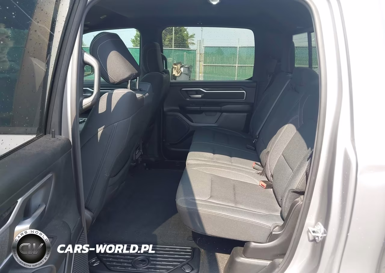 2020 Ram 1500 Big Horn 4X4 5'7 Box VIN:1C6SRFFT2LN380198 - 8