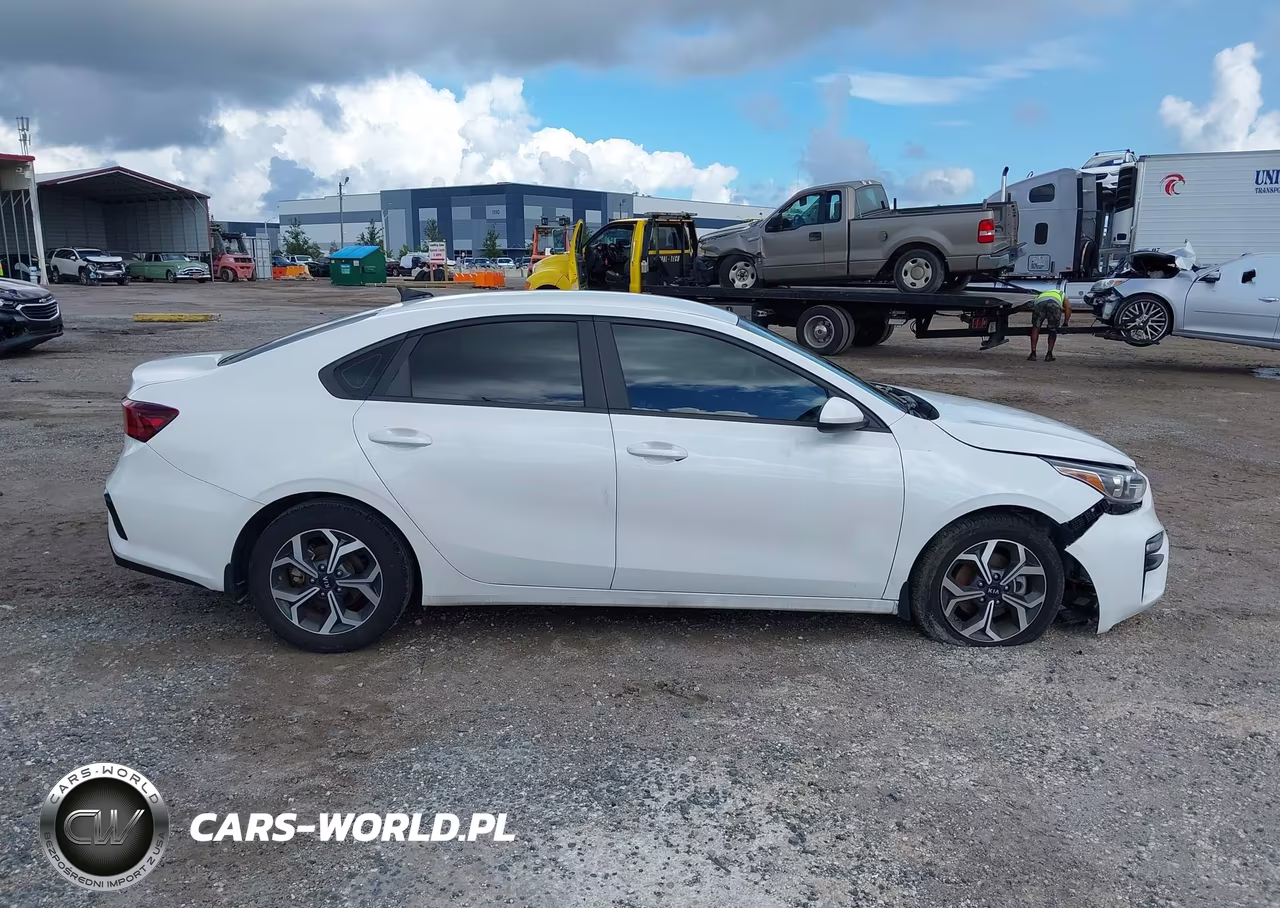 2021 Kia Forte Lxs VIN:3KPF24ADXME326141 - 14