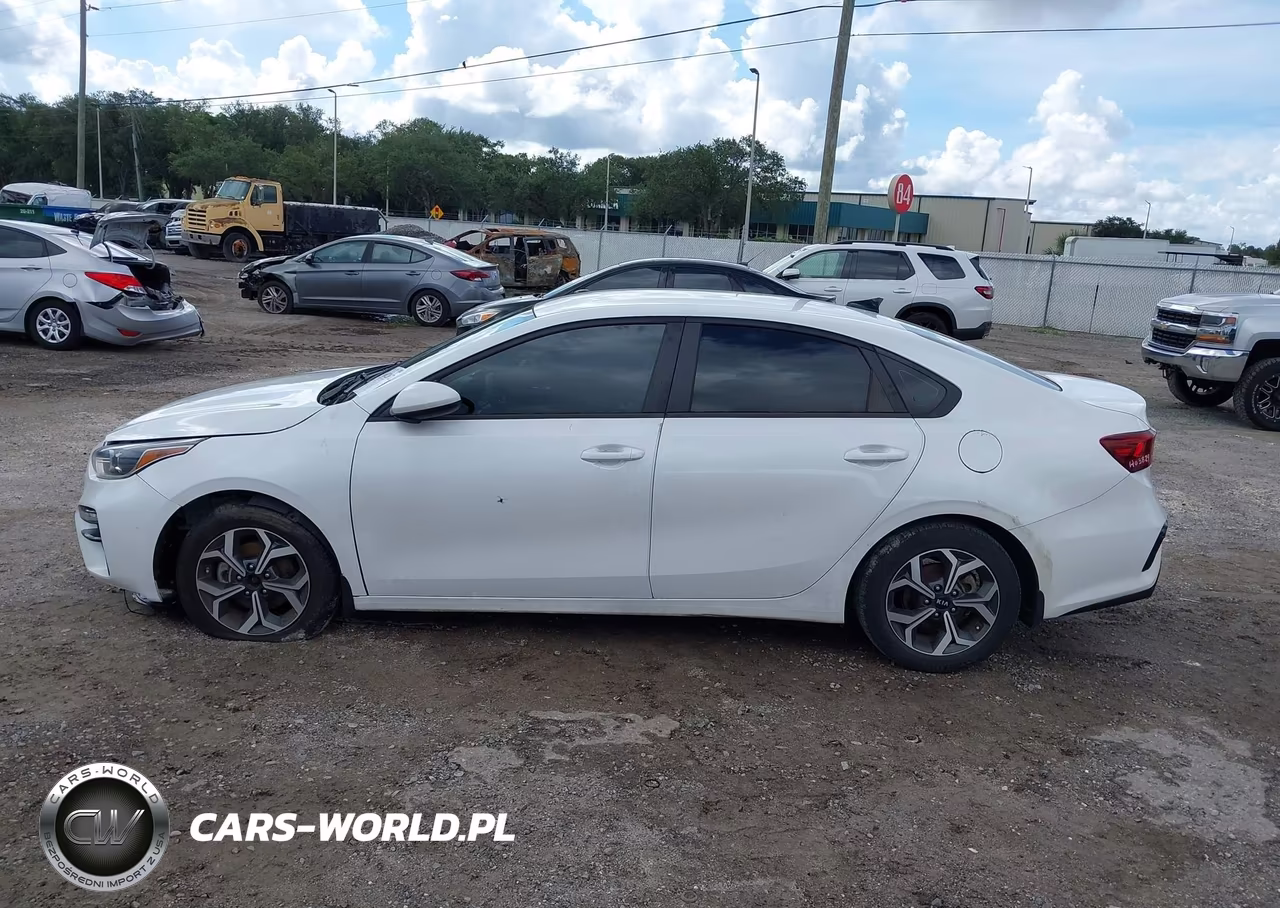 2021 Kia Forte Lxs VIN:3KPF24ADXME326141 - 15