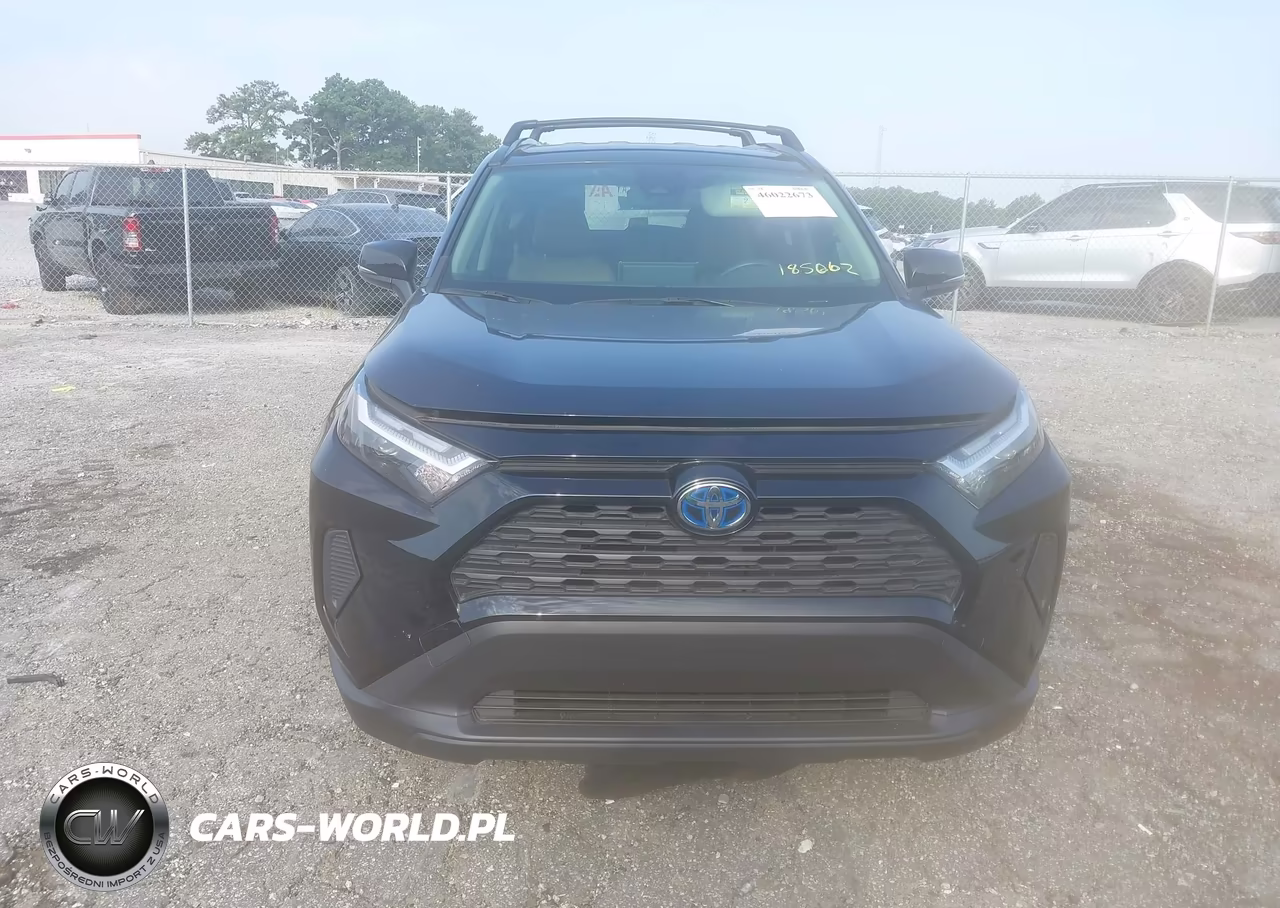 2023 Toyota Rav4 Hybrid Le VIN:JTMMWRFV9PD185062 - 12