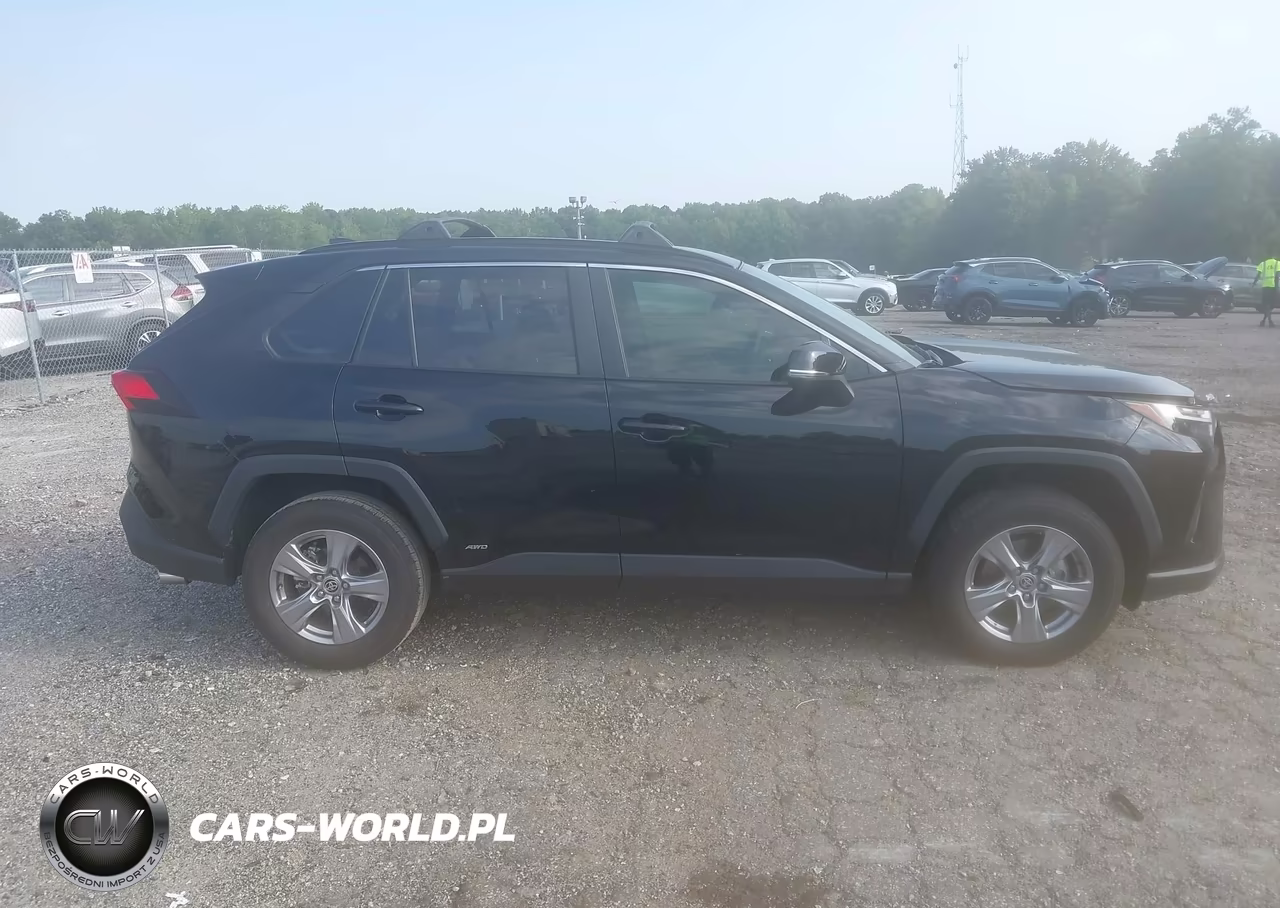 2023 Toyota Rav4 Hybrid Le VIN:JTMMWRFV9PD185062 - 13