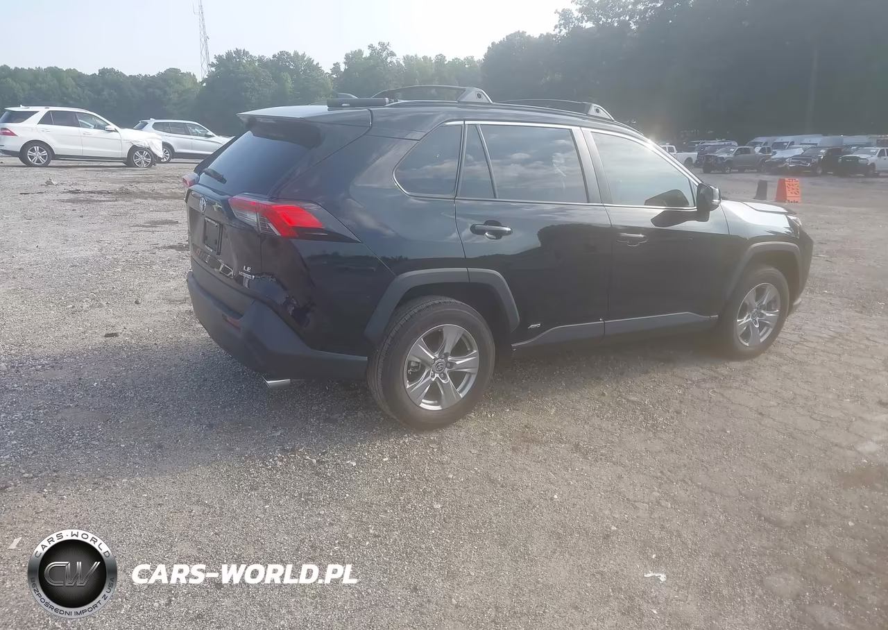 2023 Toyota Rav4 Hybrid Le VIN:JTMMWRFV9PD185062 - 4