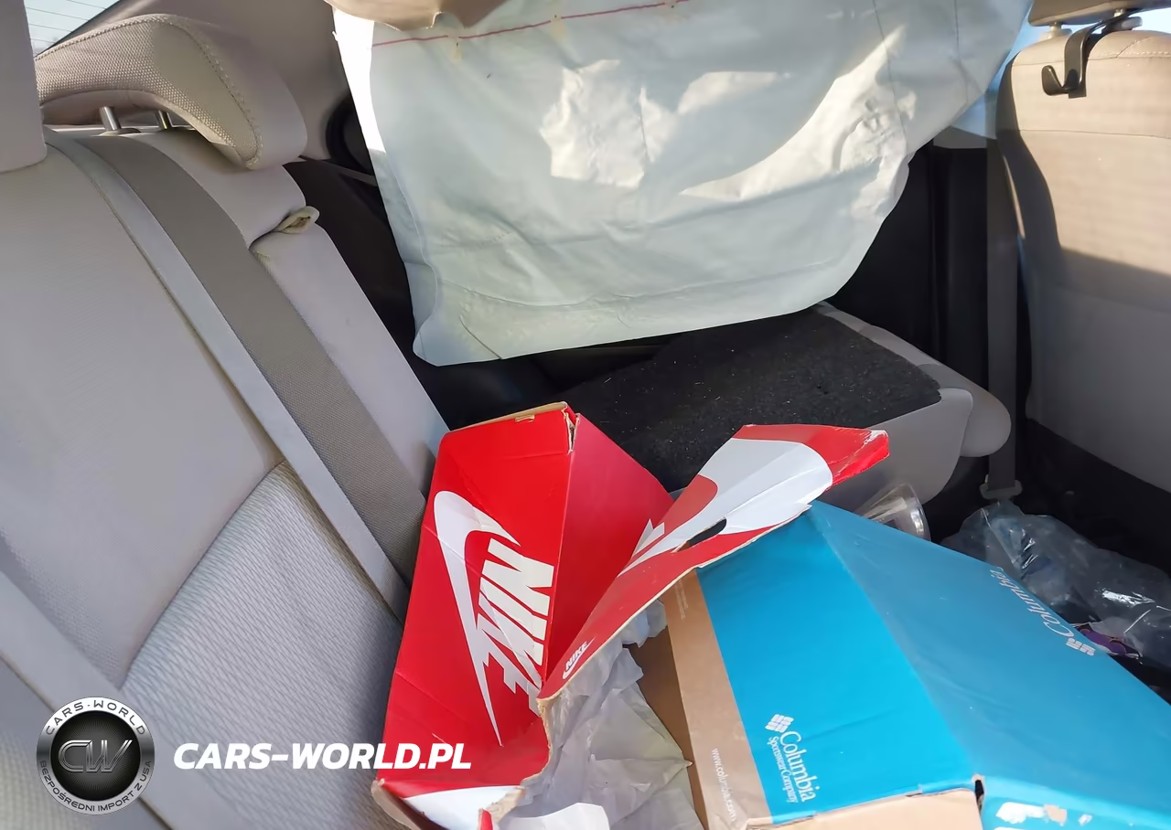 2017 Toyota Corolla Le VIN:5YFBURHE1HP724542 - 8