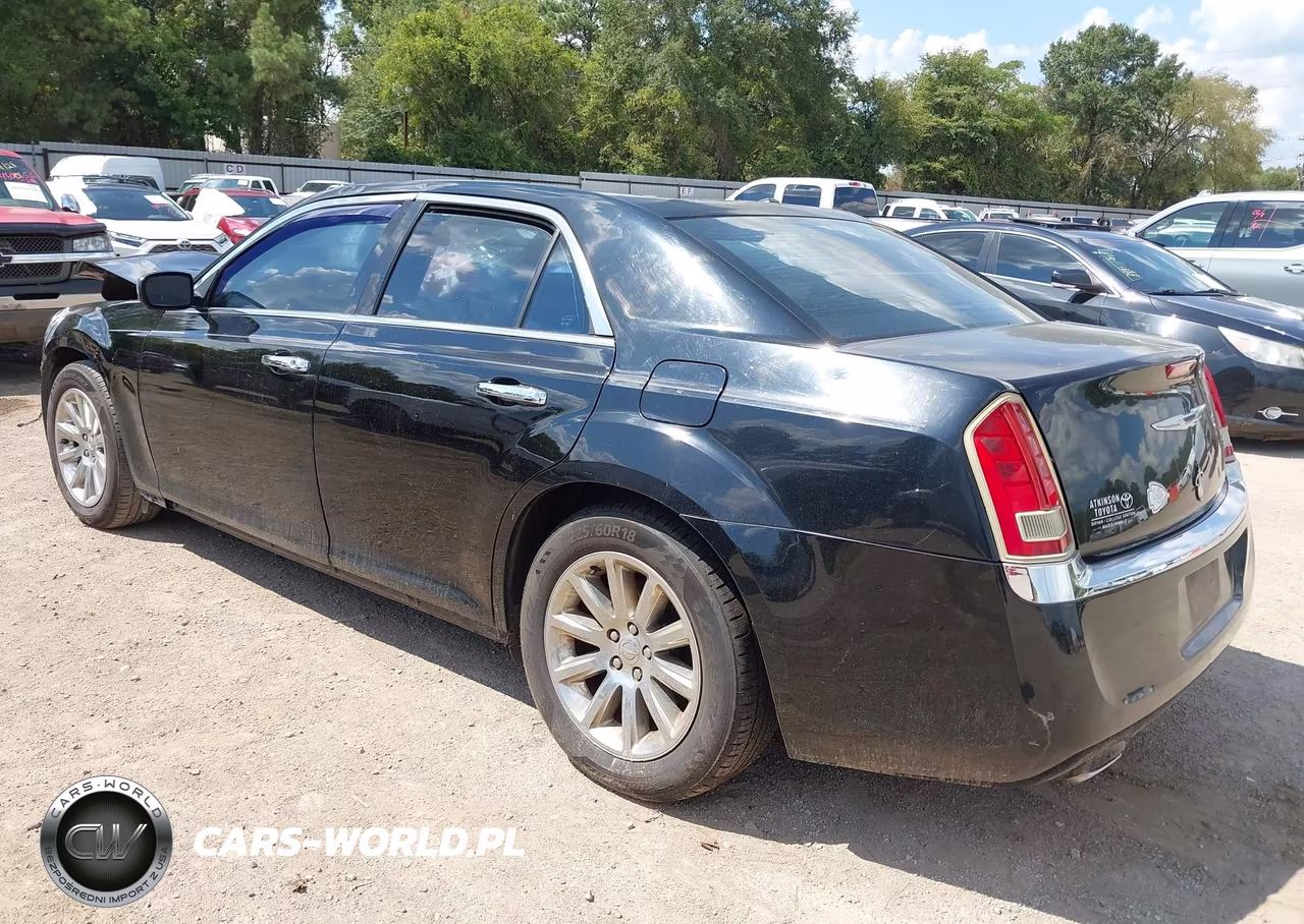 2012 Chrysler 300 Limited VIN:2C3CCACG7CH182397 - 3