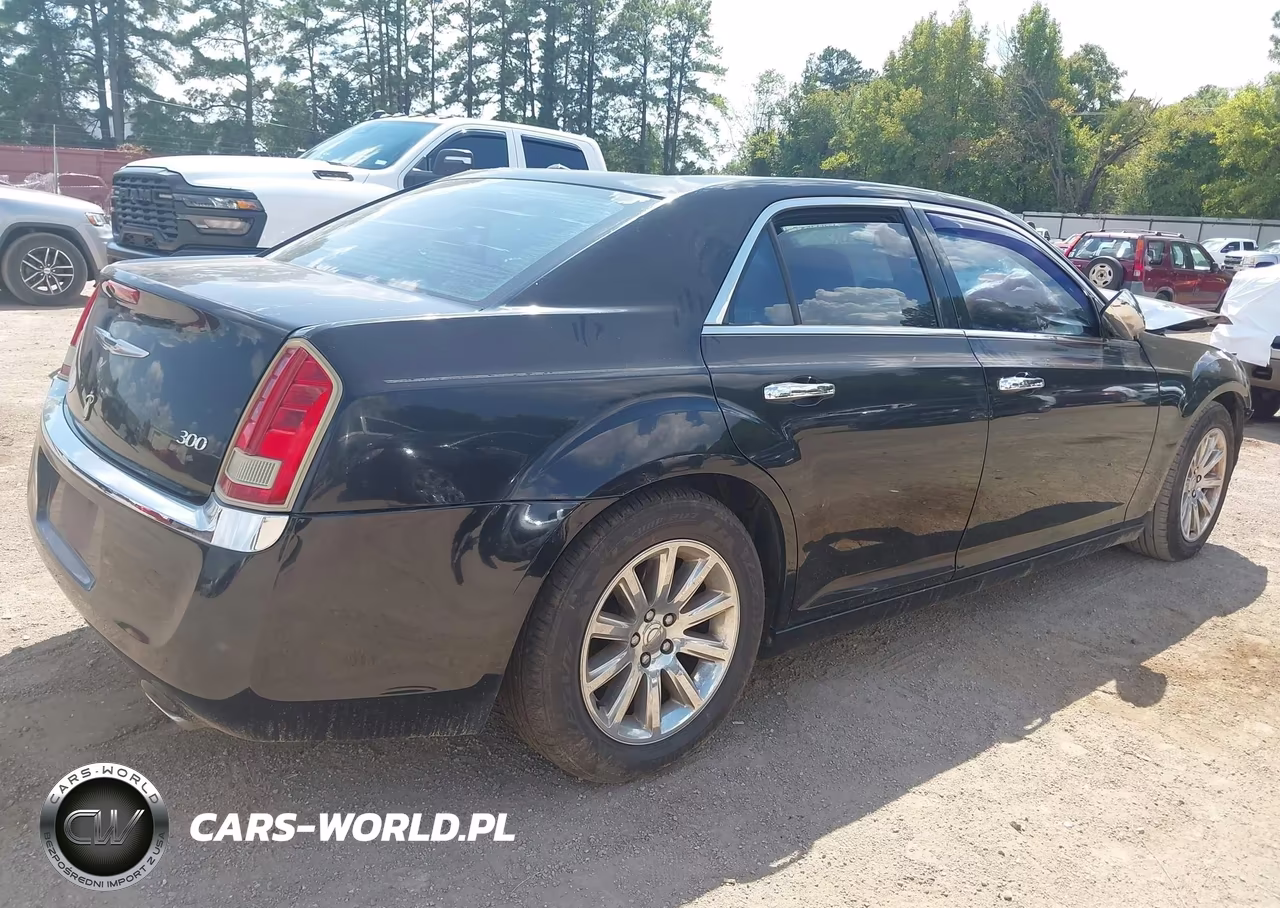2012 Chrysler 300 Limited VIN:2C3CCACG7CH182397 - 4