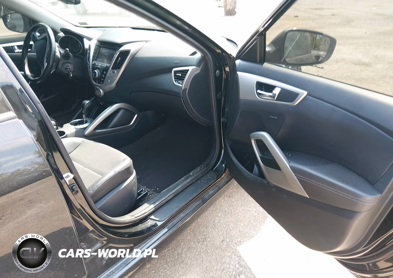 2015 Hyundai Veloster VIN:KMHTC6AD8FU241164 - 5