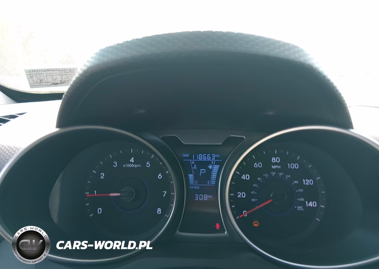 2015 Hyundai Veloster VIN:KMHTC6AD8FU241164 - 7