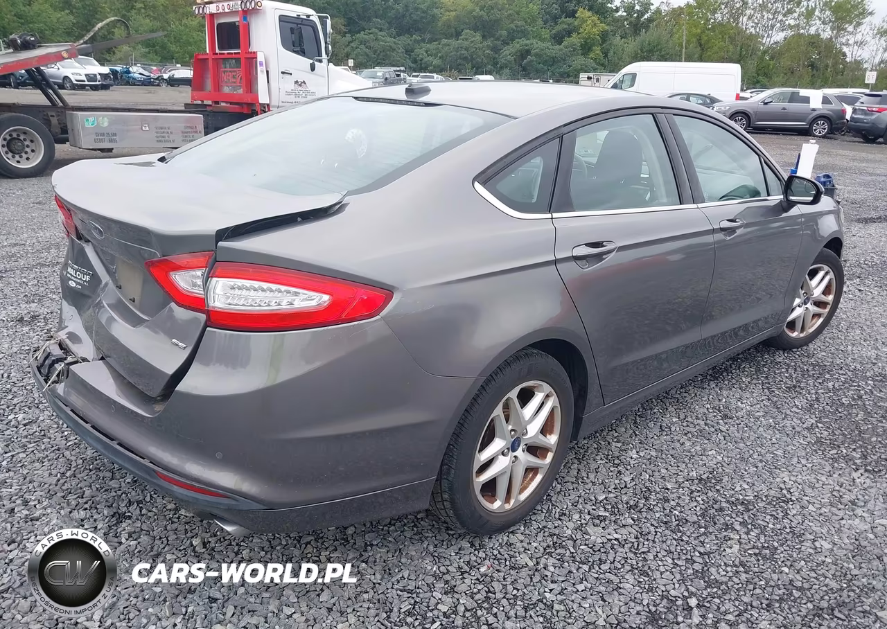 2014 Ford Fusion Se VIN:1FA6P0H77E5390621 - 4