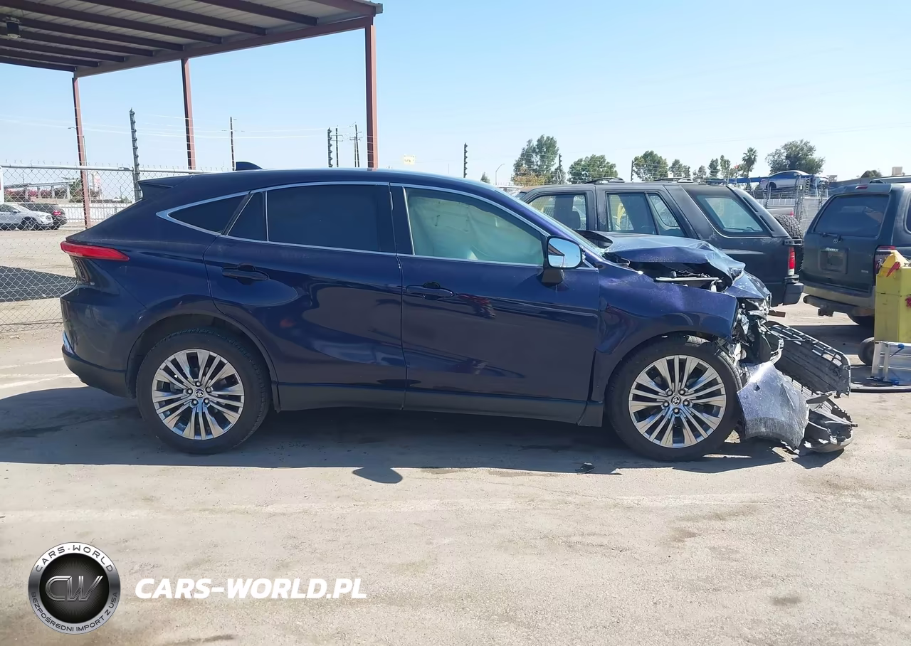 2022 Toyota Venza Limited VIN:JTEAAAAH8NJ100646 - 12