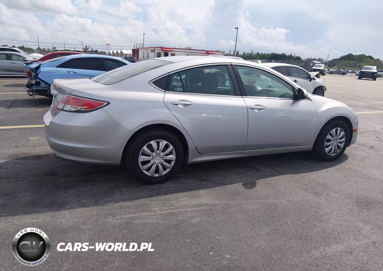 2010 Mazda Mazda6 I Sport VIN:1YVHZ8BH0A5M58100 - 4