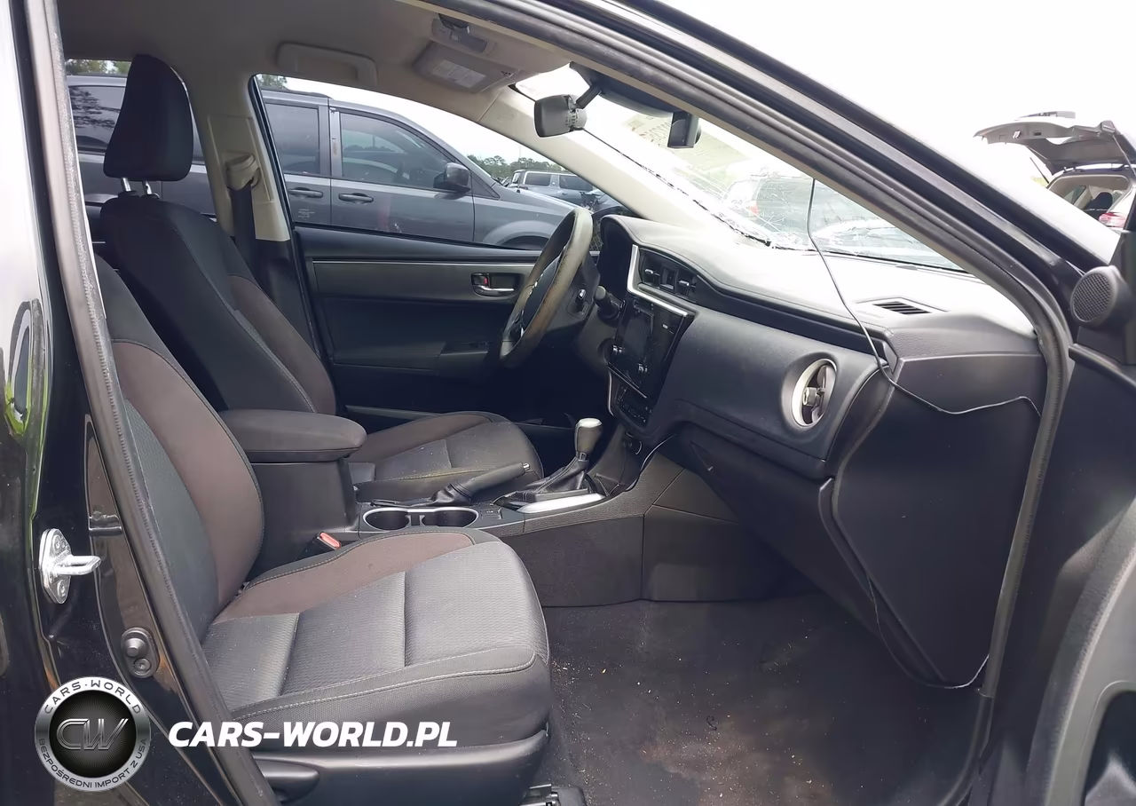2017 Toyota Corolla Le VIN:5YFBURHEXHP603461 - 5