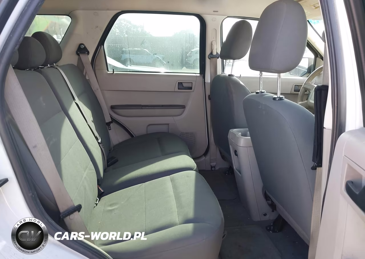 2008 Ford Escape Xls VIN:1FMCU92ZX8KA47338 - 8