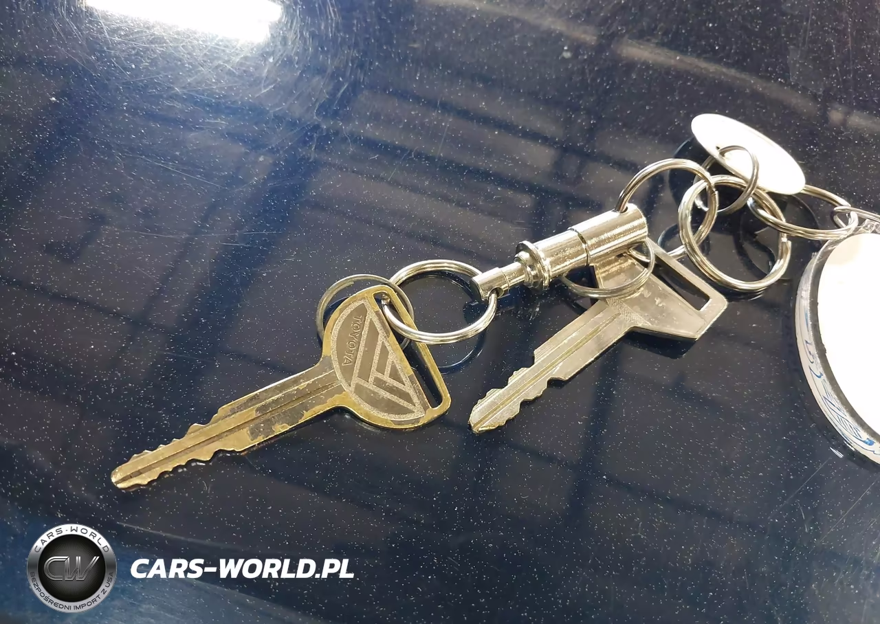 1987 Toyota Camry Dlx VIN:JT2SV21E4H3161406 - 11