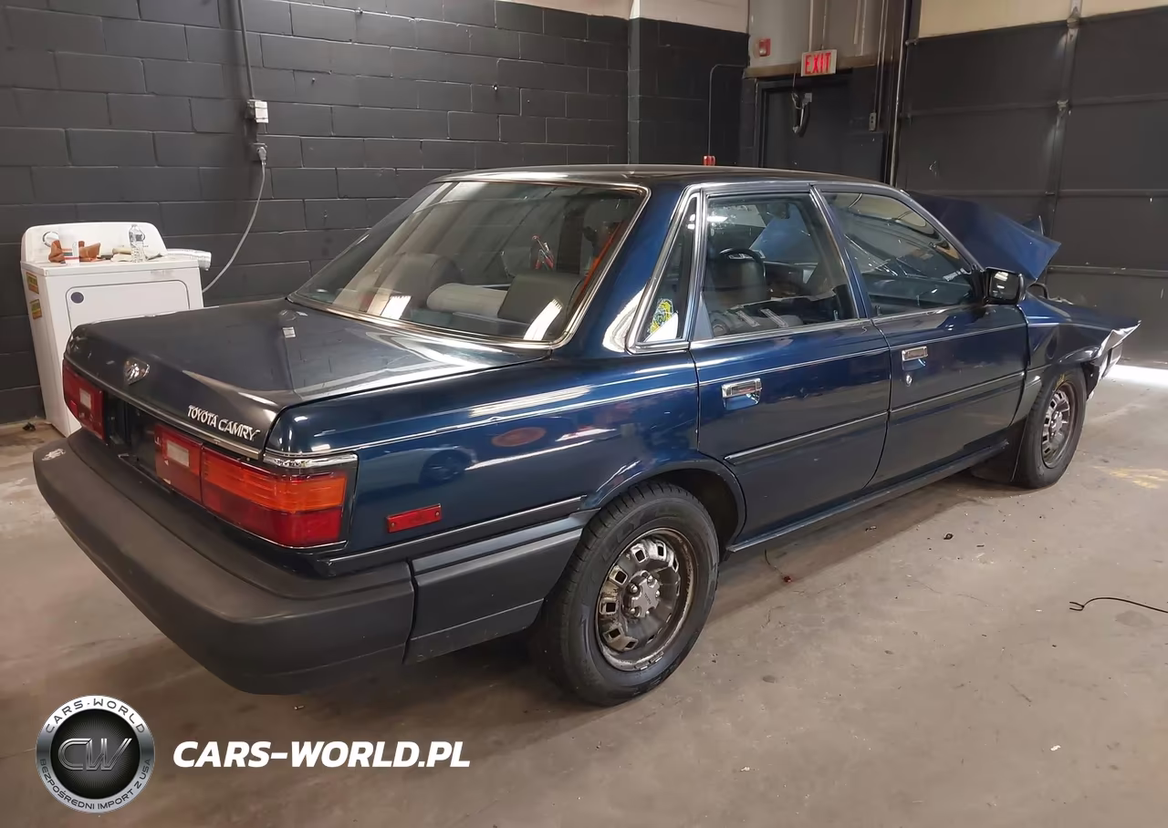 1987 Toyota Camry Dlx VIN:JT2SV21E4H3161406 - 4