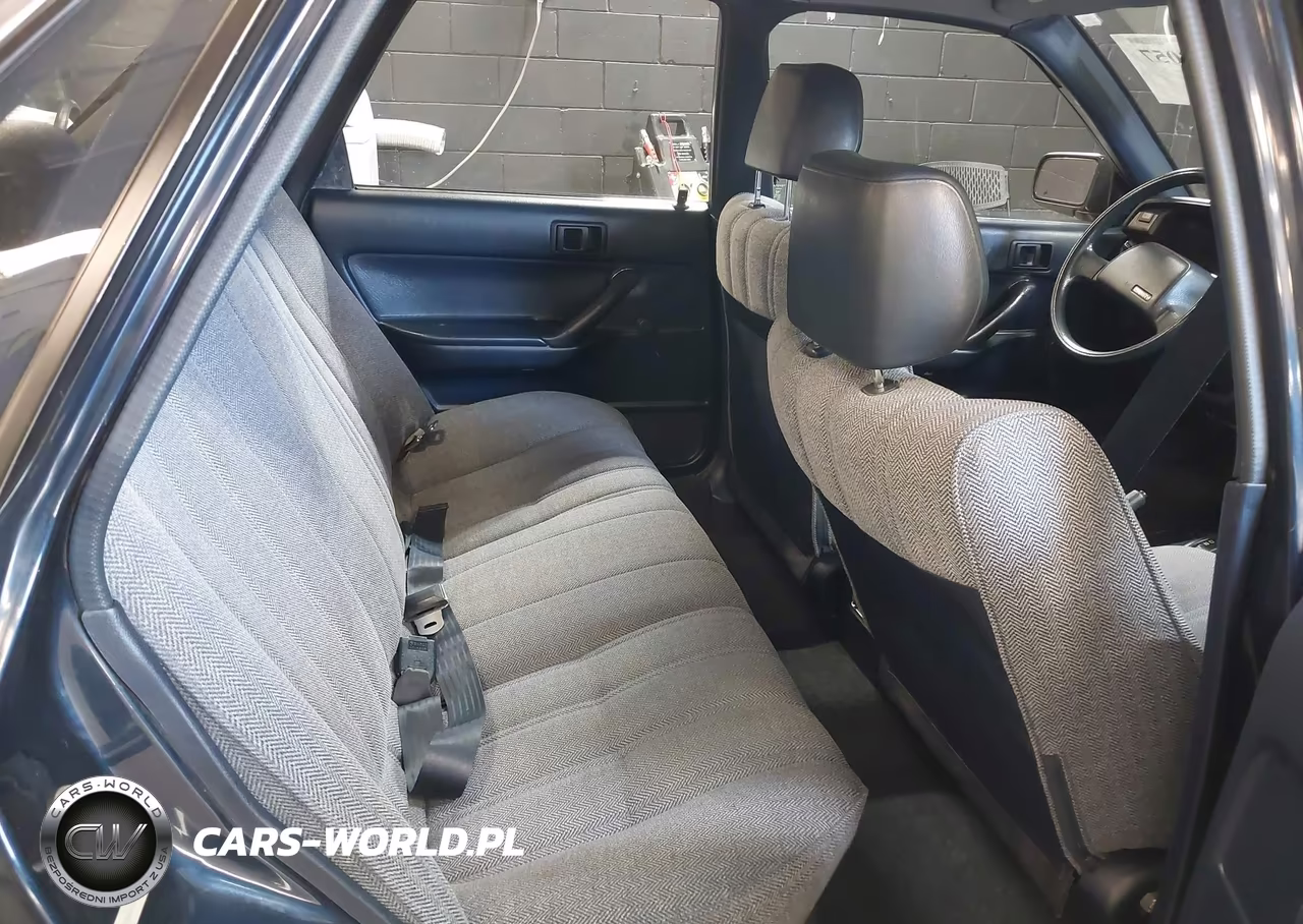 1987 Toyota Camry Dlx VIN:JT2SV21E4H3161406 - 8