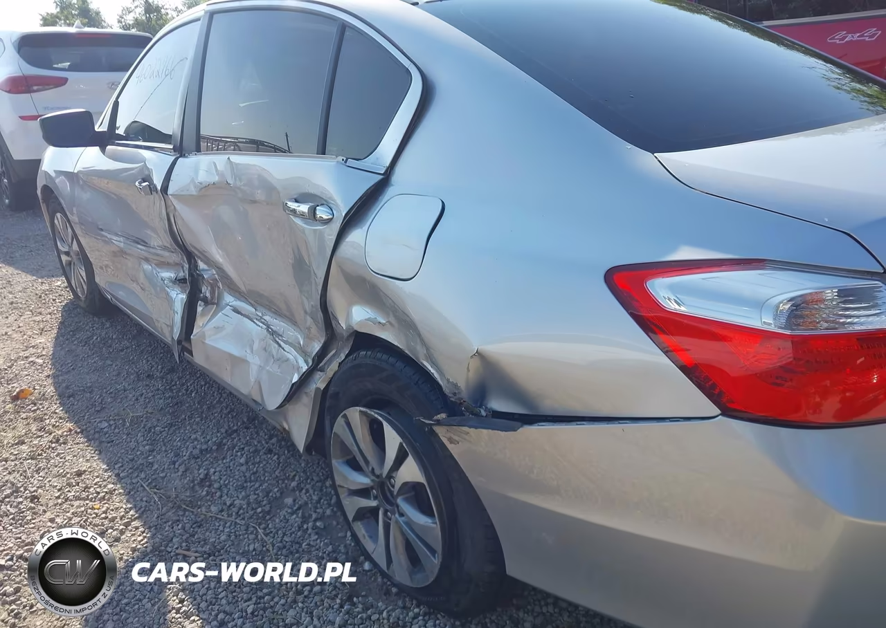 2015 Honda Accord Lx VIN:1HGCR2F39FA032935 - 17