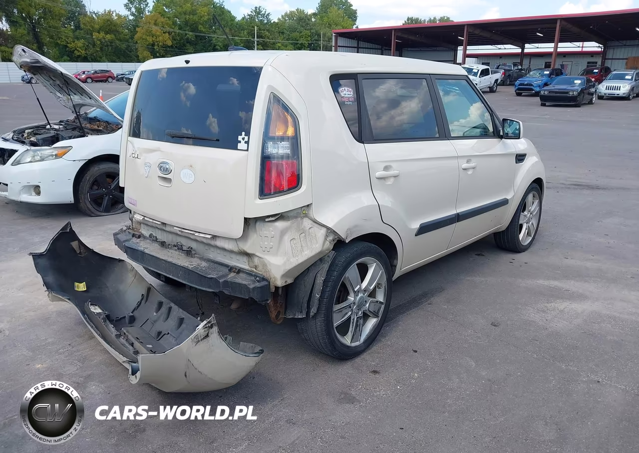 2011 Kia Soul ! VIN:KNDJT2A28B7718123 - 4