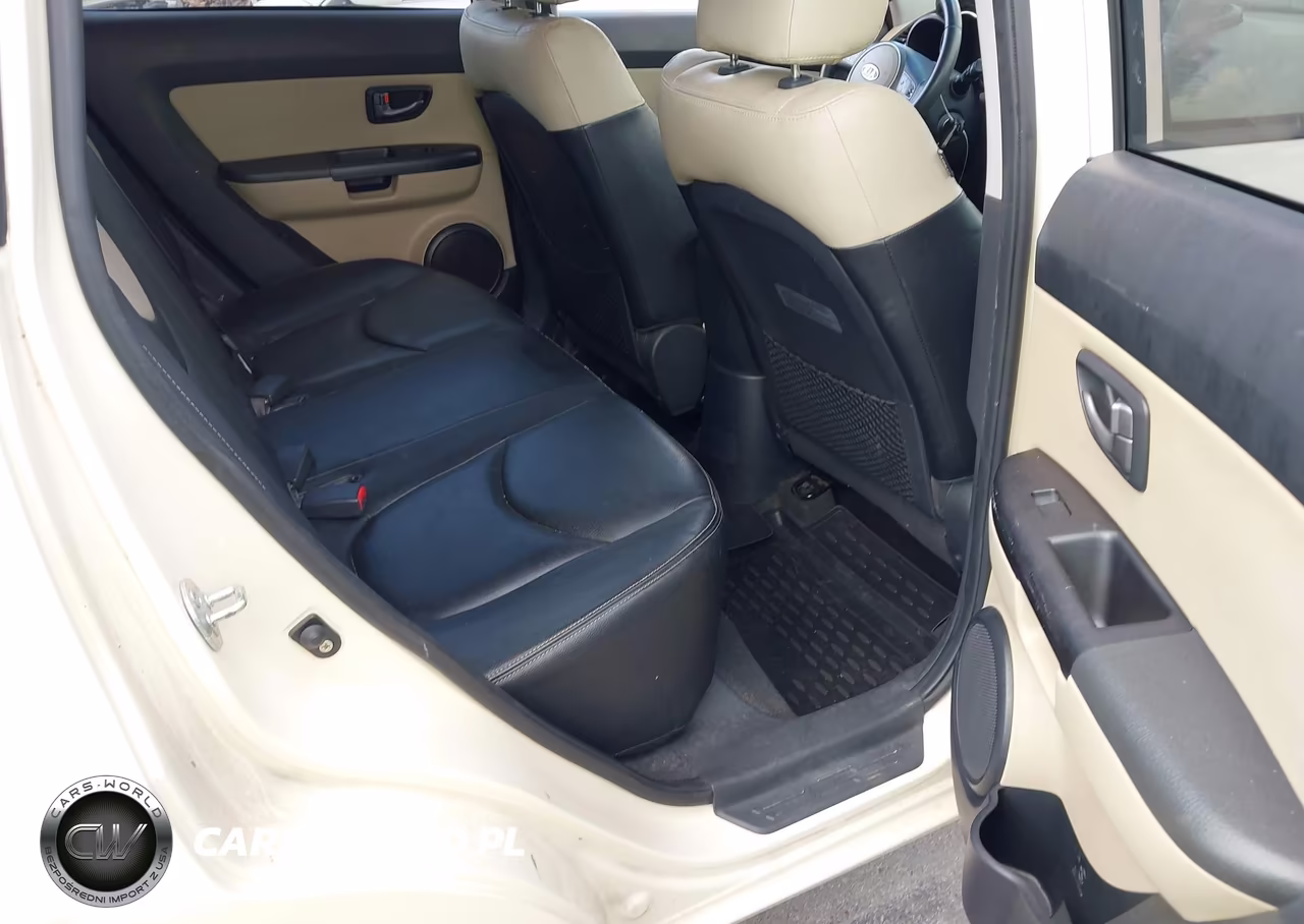 2011 Kia Soul ! VIN:KNDJT2A28B7718123 - 8