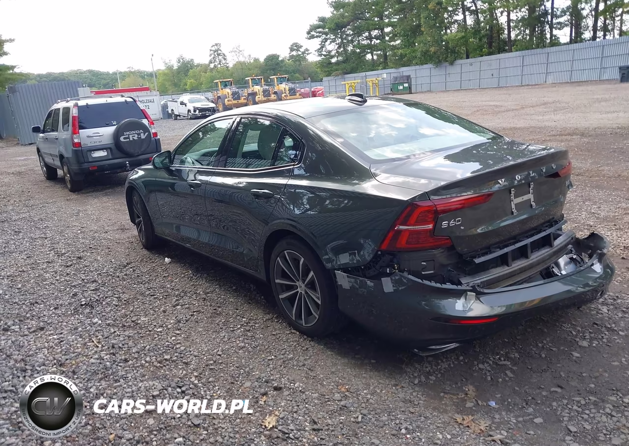 2022 Volvo S60 B5 Inscription-B5 Momentum VIN:7JRL12FZ5NG155672 - 3