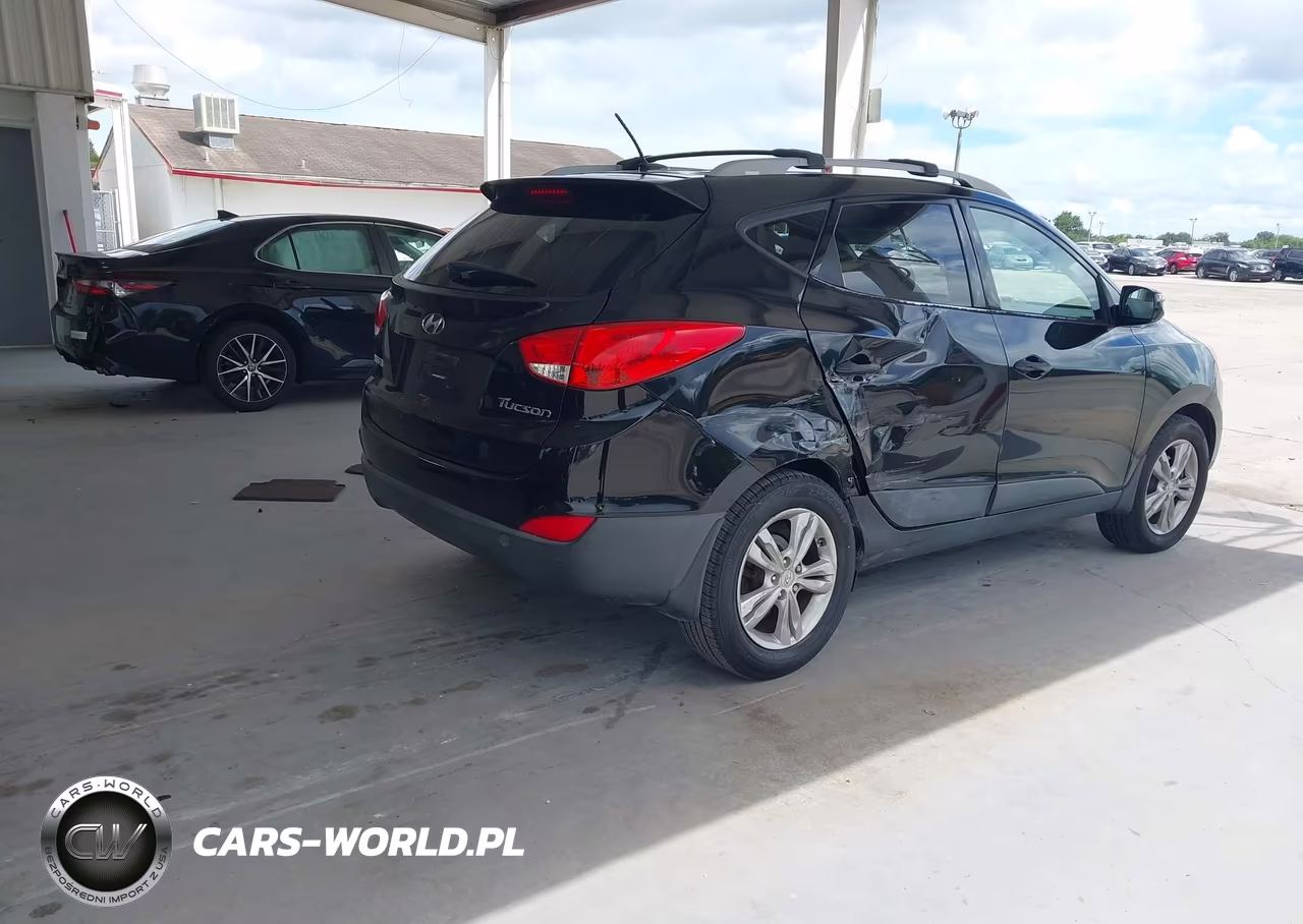 2013 Hyundai Tucson Gls VIN:KM8JU3AC4DU669305 - 4