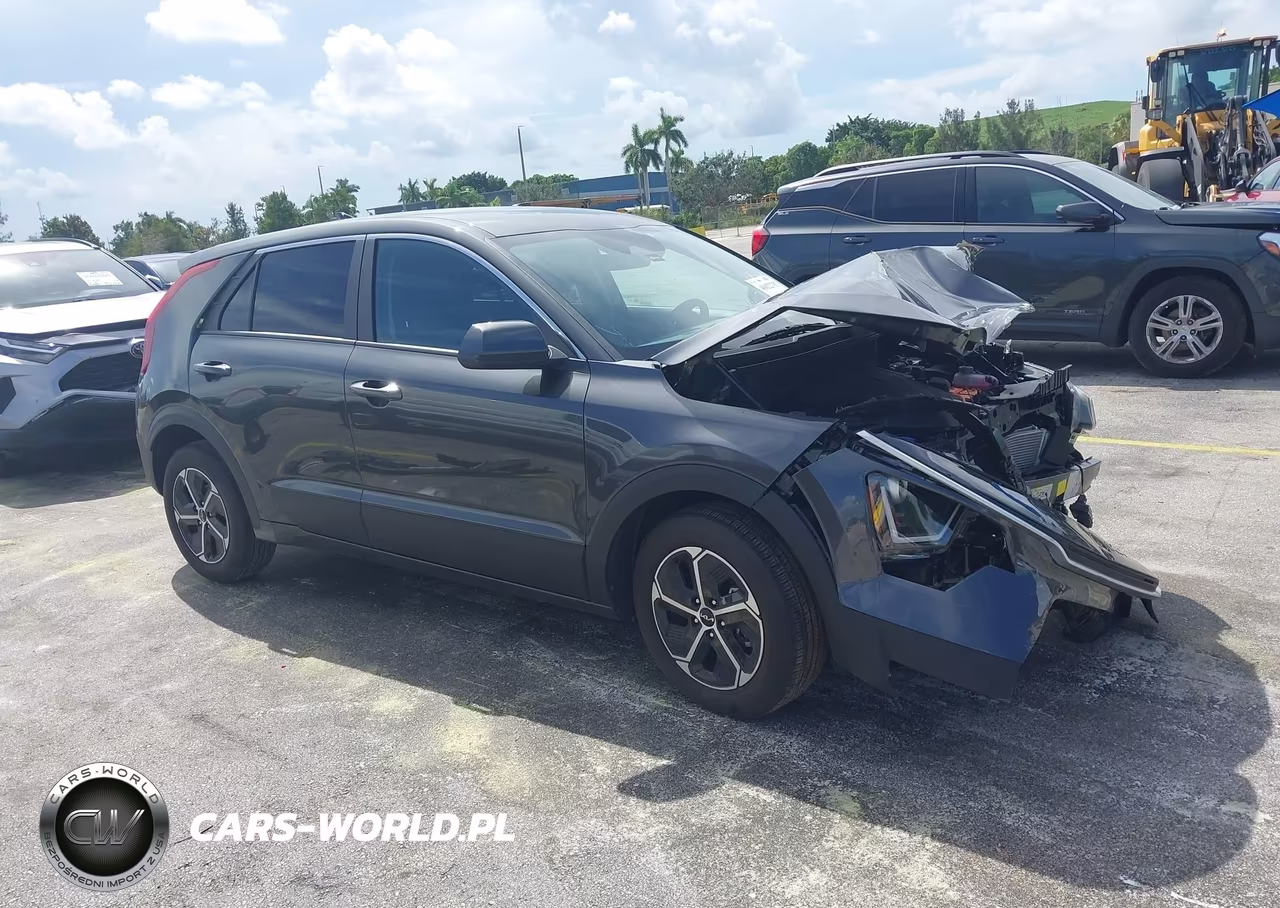 2026 Kia Niro Lx VIN:KNDCP3LE0T5335591 - 1