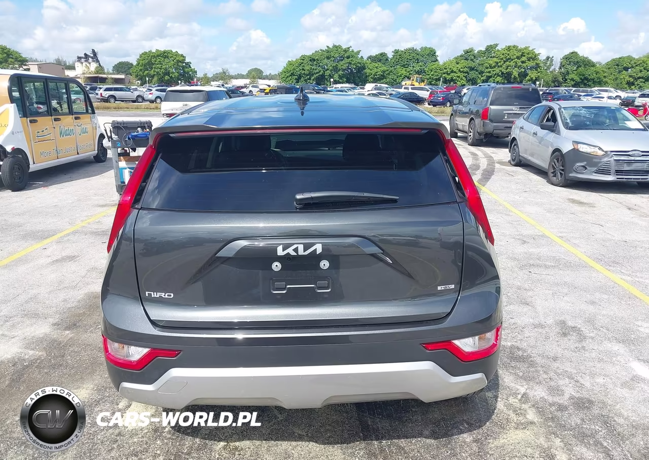 2026 Kia Niro Lx VIN:KNDCP3LE0T5335591 - 17
