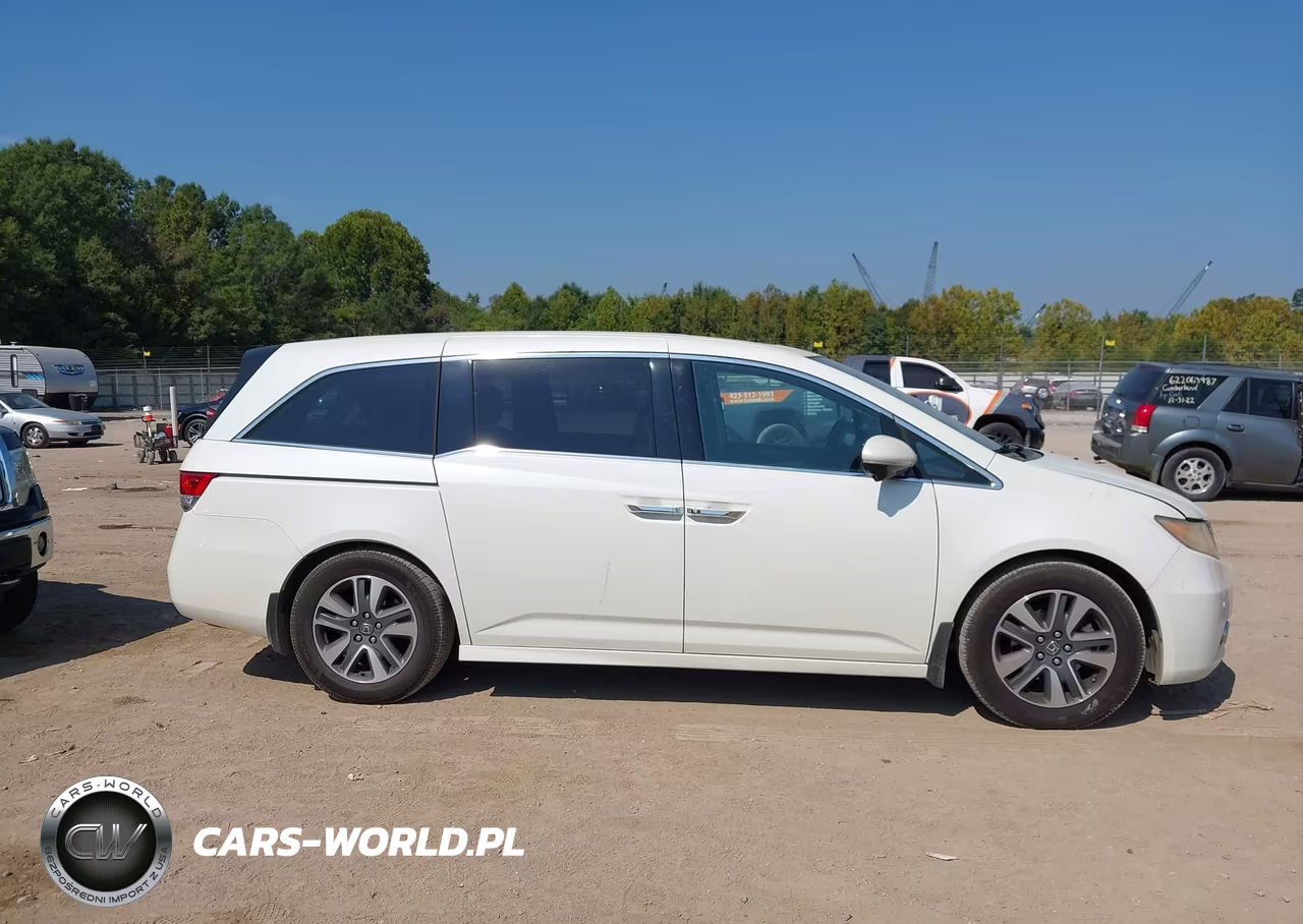 2015 Honda Odyssey Touring-Touring Elite VIN:5FNRL5H91FB040483 - 13