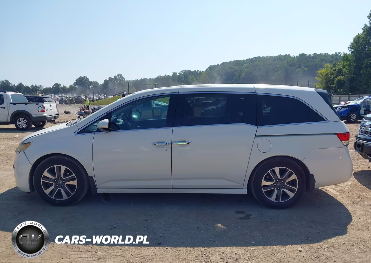 2015 Honda Odyssey Touring-Touring Elite VIN:5FNRL5H91FB040483 - 14